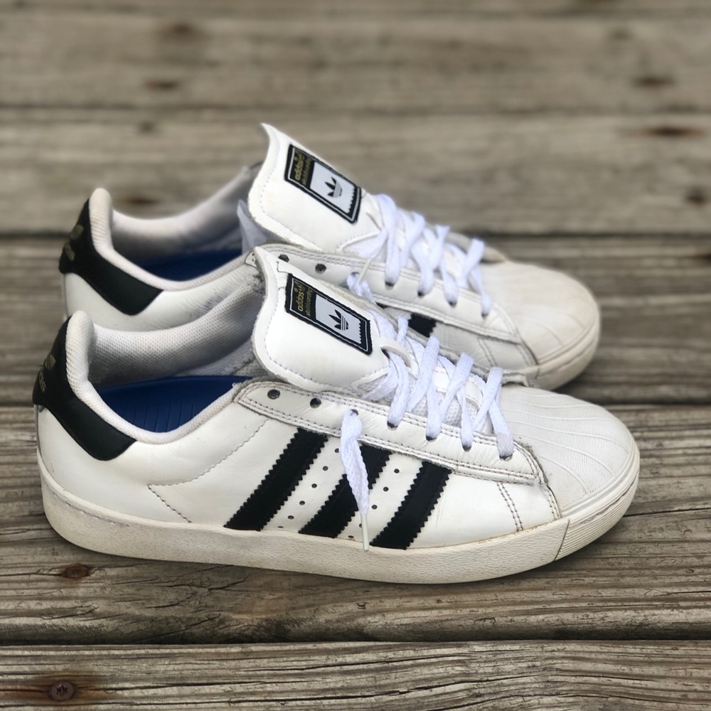adidas superstars size 4